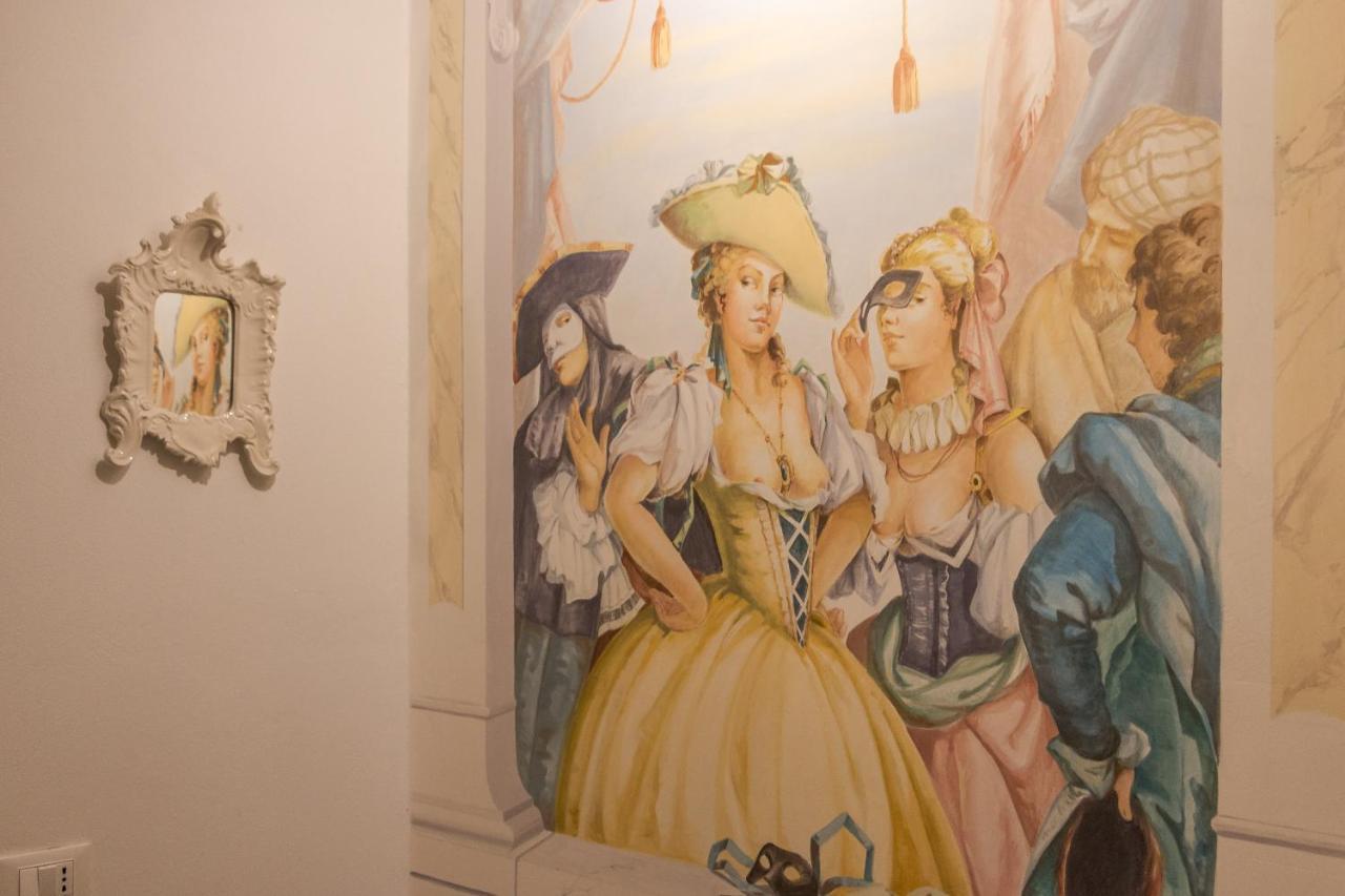 Apartment Noble House With @original Venetian Murales